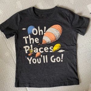 Unisex Dr. Seuss tee like new!